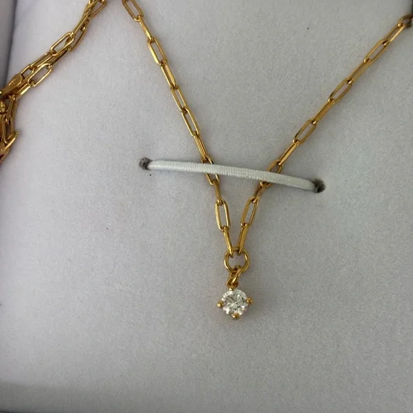 Gold vermeil Oak and Luna lab diamond necklace - Picture 6 of 11